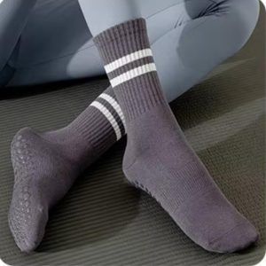Pilates Socks & Yoga Socks - Crew Non-Slip Grip - Gray